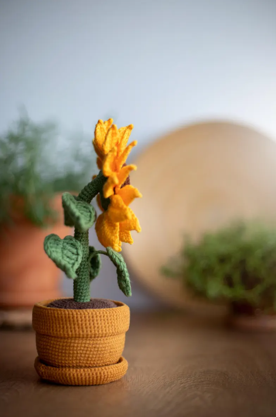 Crochet Sunflower Pot 🌻 Autumn Decor Pattern🪴