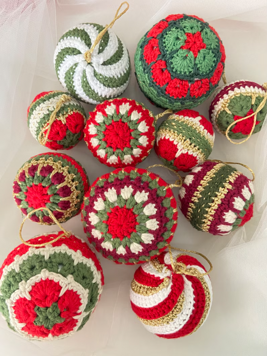 Christmas Balls CROCHET PATTERN